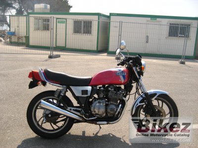 1984 Yamaha XJ 550 photo